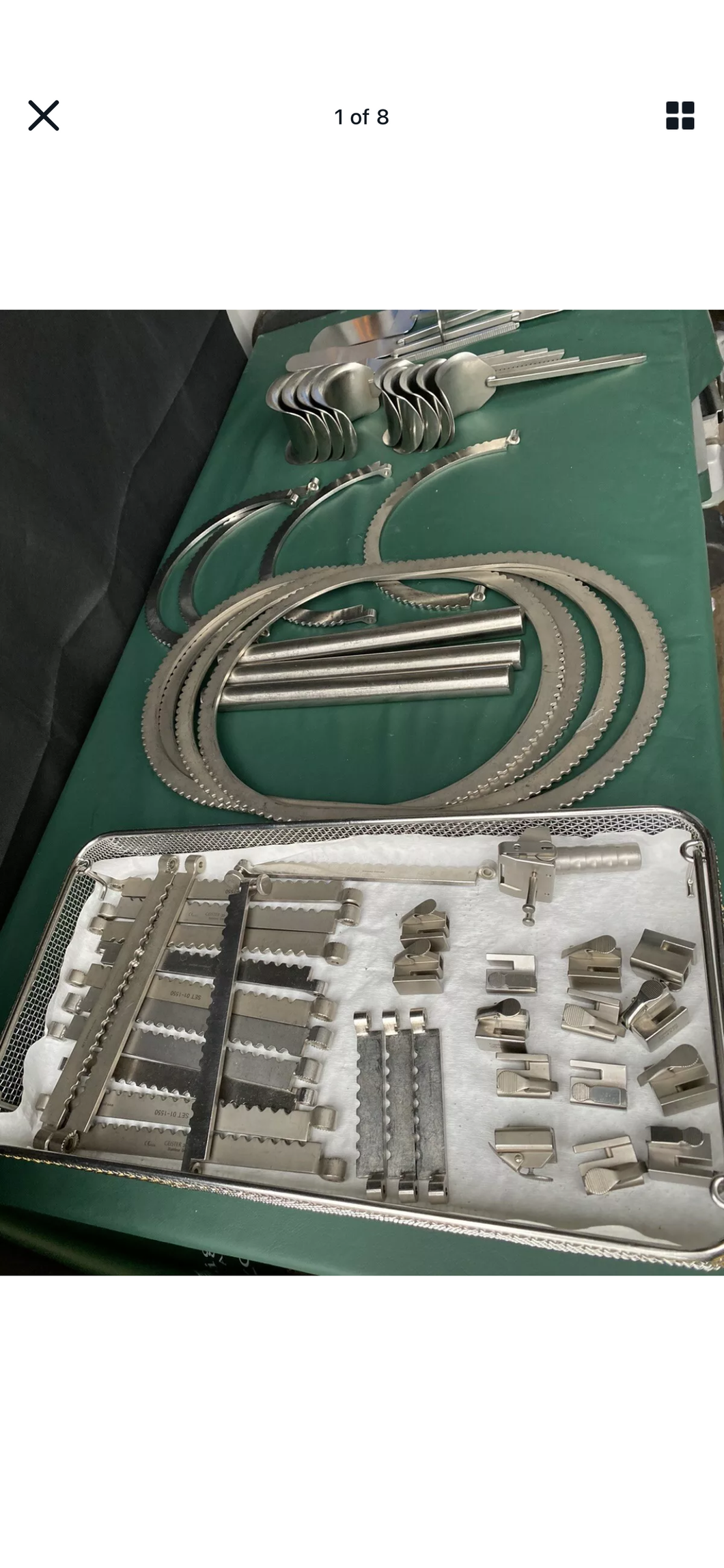 GEISTER Retractor Set instrumental in Tray