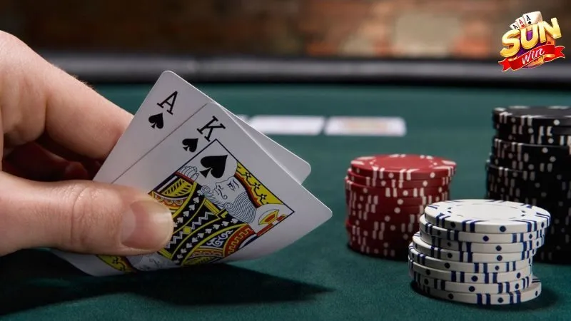 Poker sử dụng bộ bài quen thuộc - bộ bài tây 52